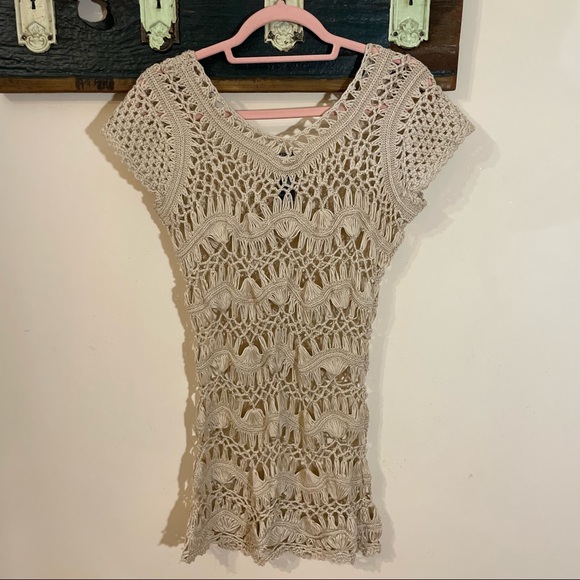2/$25 Forever 21 Short Sleeve Nude Crochet Tunic Size Small - Picture 11 of 15